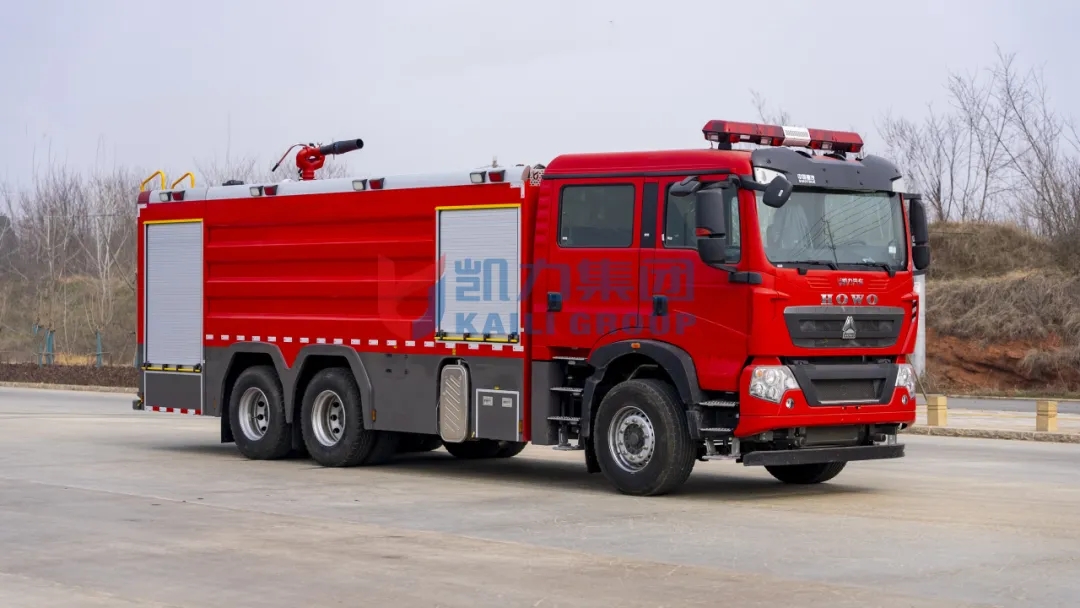 [Fire Fighting Vehicle] The 18 Square Foam Fire Fighting Vehicle Of The Rear Double Bridge Of Hailif