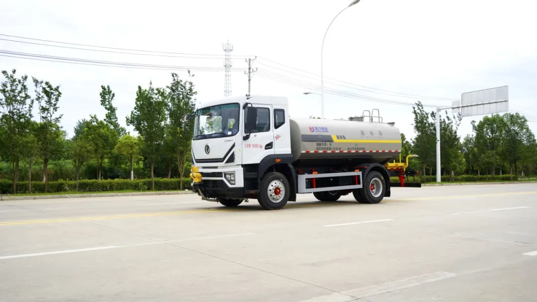 【 Hot Selling Promotion 】 Kailifeng Dongfeng D9 Upgraded Version 13.8 Square Sprinkler Truck